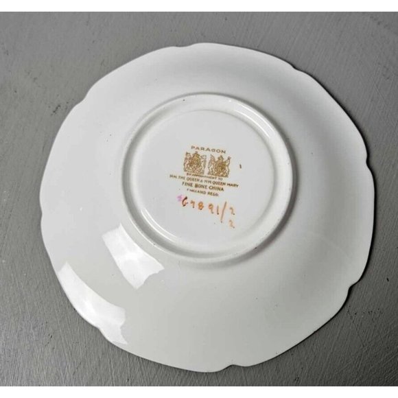 Tea cup and Saucer, Vintage Paragon, Tapestry Rose, Pink Cabbage Roses - Picture 9 of 9